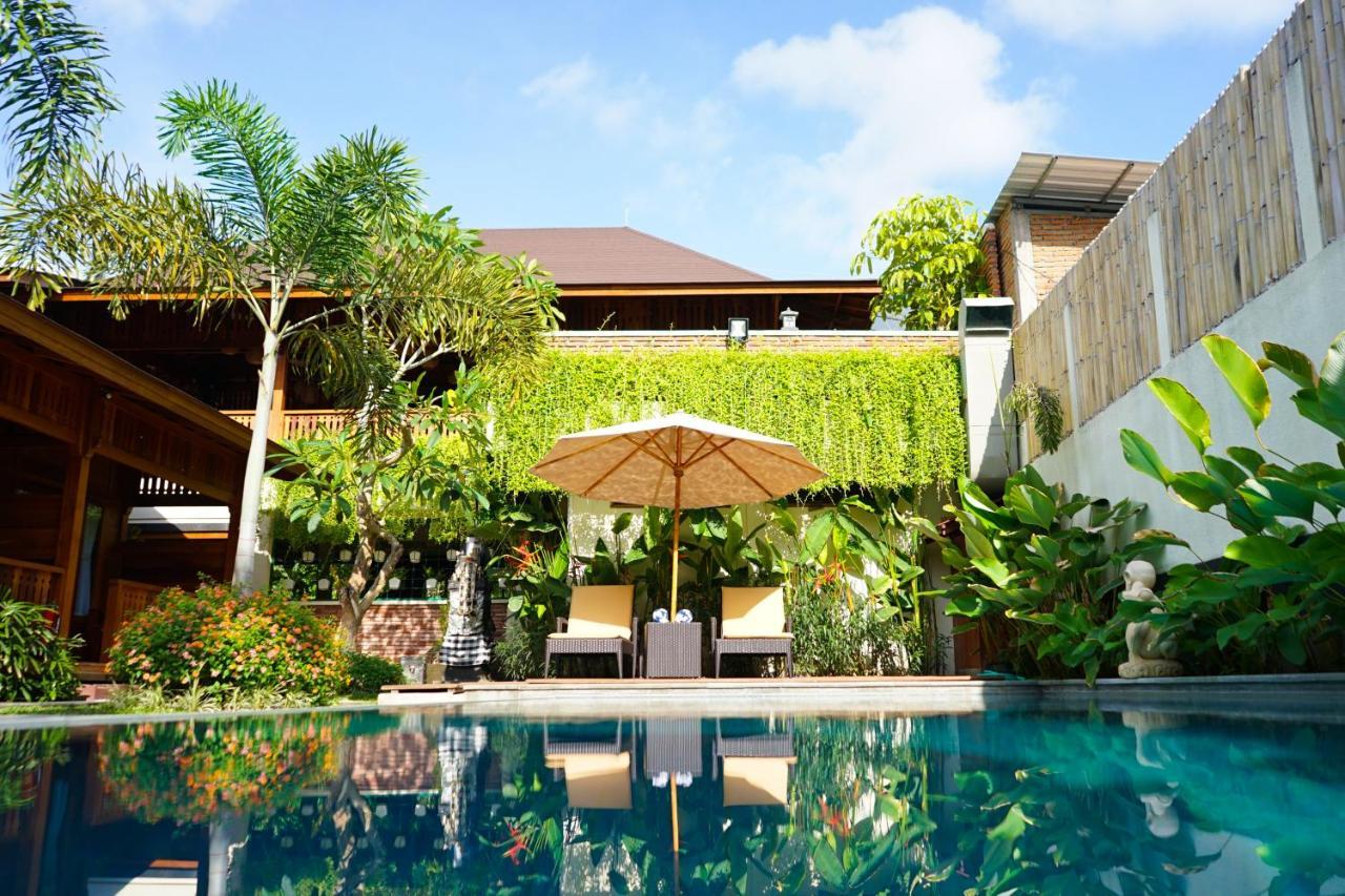 La'villaris hotel&resto Kuta  Exterior foto